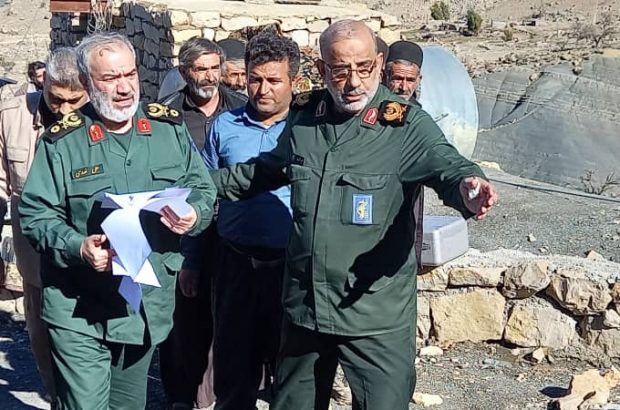 بازدید فرماندهان سپاه کشوری، لشکری و استانی از مناطق زلزله زده اندیکا در خوزستان+عکس