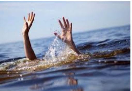 نجات ۳ جوان غرق شده در رودخانه شوشتر توسط نجاتگران جمعیت هلال احمر شوشتر