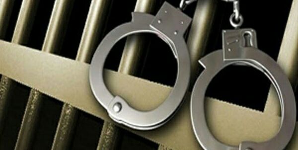 دستگیری۲ نفر سارق حرفه ای خودرو  در پوشش خانواده و با کشف۶فقره سرقت در اهواز