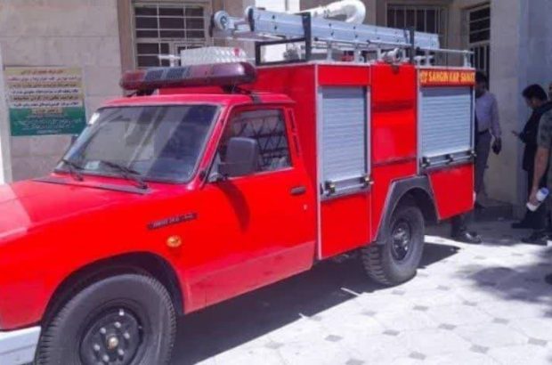 پس از ۳۴ سال ؛  یک دستگاه خودروی پیشران به ناوگان آتش نشانی شوشتر افزوده شد