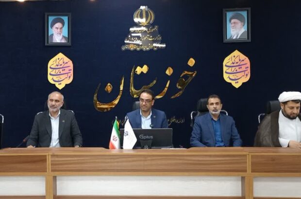 سالانه ۲ هزار معلم متقاضی خروج از خوزستان هستند
