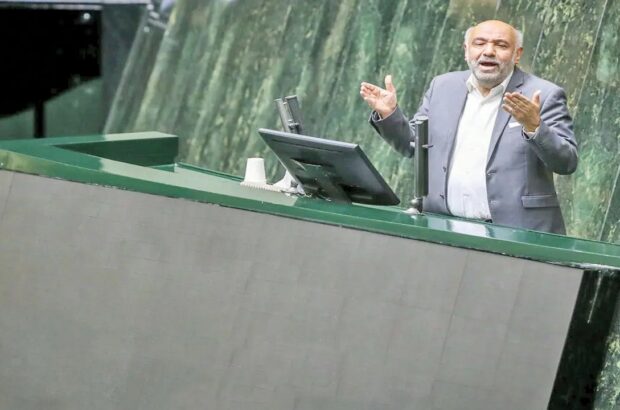 میدری: طبق مصوبه مجلس باید ۲۷ میلیون نفر از دریافت یارانه حذف شوند میدری: طبق مصوبه مجلس باید ۲۷ میلیون نفر از دریافت یارانه حذف شوند