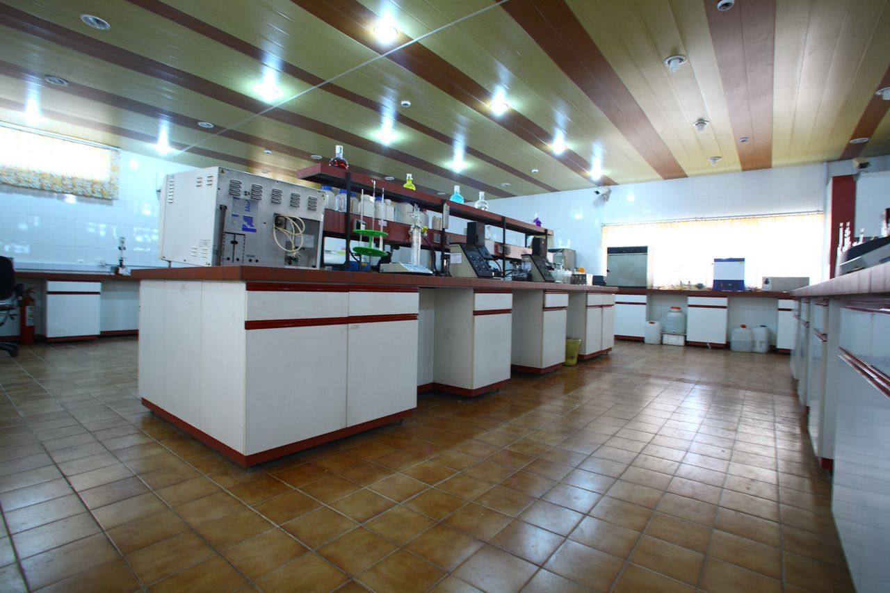 انجام بیش از ۹ هزار آزمایش میکروبیولوژی برای تضمین سلامت آب شرب اهواز 