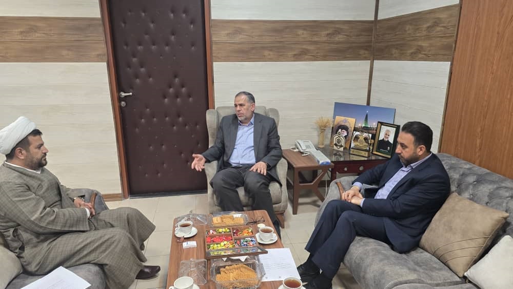 سیدمحسن موسوی زاده در دیدار با مدیرکل اقتصاد و دارایی استان خواستار افزایش حق آلایندگی شهرهای مناطق نفتی شد