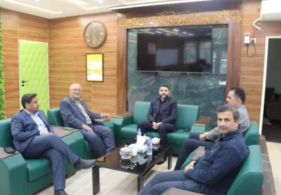 بازدید عضو شورای شهر اهواز از سازمان پارکها و فضای سبز شهرداری اهواز