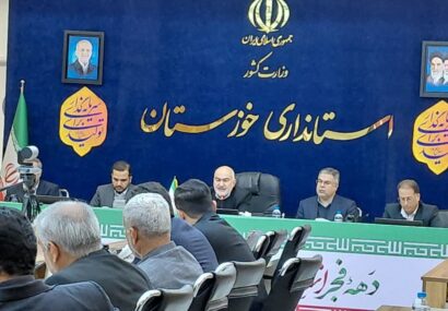 ناامید کردن مردم بازی در زمین دشمن است