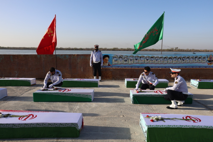 پیکر مطهر ۸۵ شهید دوران دفاع مقدس از مرز آبی اروندرود وارد کشور شد پیکر مطهر ۸۵ شهید دوران دفاع مقدس از مرز آبی اروندرود وارد کشور شد