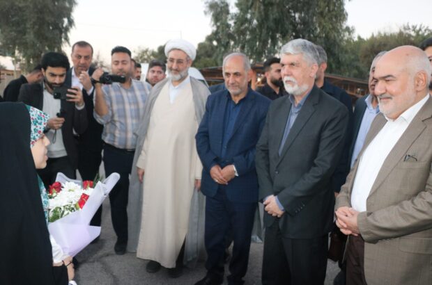 سال آبی هنر» ایران از شوشتر آغاز شد / تأکید بر پیوند آب، فرهنگ و هنر ایرانی سال آبی هنر» ایران از شوشتر آغاز شد / تأکید بر پیوند آب، فرهنگ و هنر ایرانی