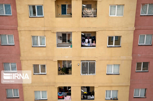 بازسازی و سکونت شهروندان در منازل آسیب دیده از جنگ در خوزستان