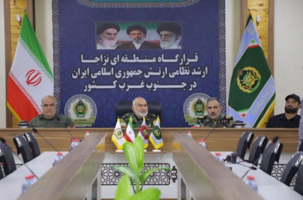 روز ارتش تجلی وحدت و اقتدار جبهه نظامی و مردمی در برابر دشمنان است