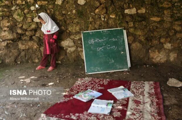۳۳ پروژه جایگزین مدارس سنگی خوزستان در حال اجراست/ برچیدن مدرسه‌های سنگی تا مهر ۱۴۰۶