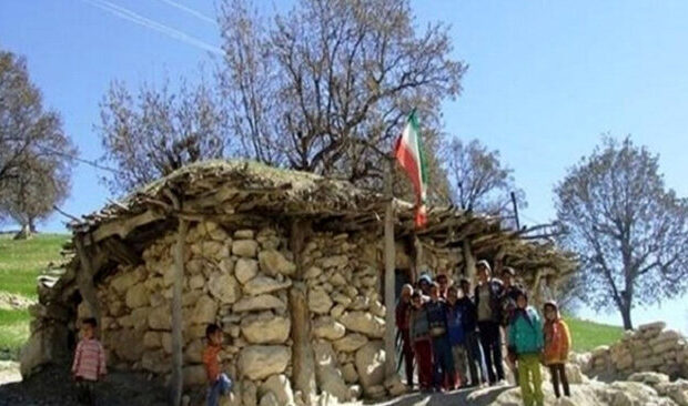 با وعده ای دیگر؛ کلاس های سنگی بلاخره در خوزستان جمع آوری می شوند؟