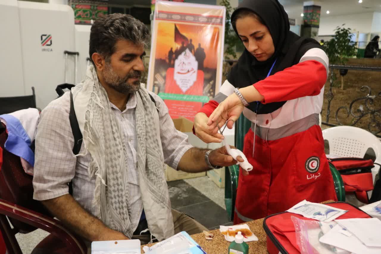 جمعآوری ۶۱۵ قلم داروی اهدایی برای زایران حسینی در خوزستان جمعآوری ۶۱۵ قلم داروی اهدایی برای زایران حسینی در خوزستان