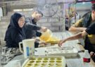 گرمای شلمچه، بهانه‌ای برای ایستادن زنان خوزستانی کنار زائران اربعین