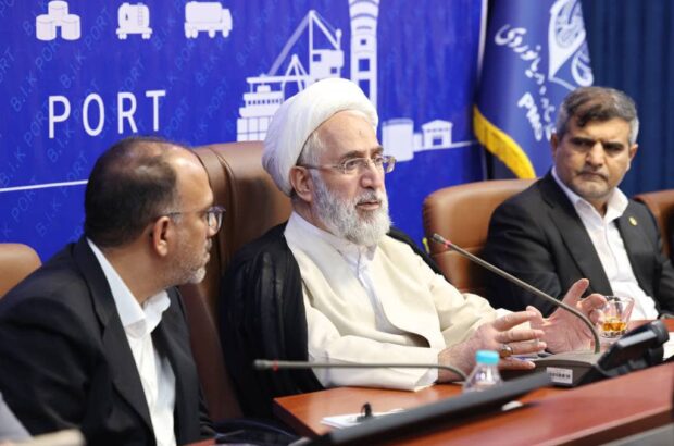بازدید دادستان کل کشور از بندر امام خمینی(ره)؛ تأکید بر تسریع در خروج کالا و حمایت از فعالان اقتصادی