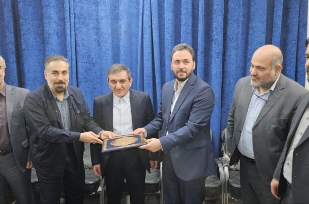 تفاهمنامه طرح توسعه شبکه فاضلاب آبادان امضا شد تفاهمنامه طرح توسعه شبکه فاضلاب آبادان امضا شد