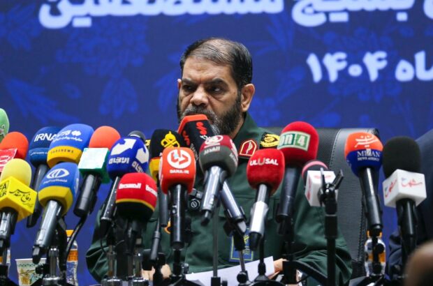 بسیج ذخیره خدادادی ملت ایران و معجزه انقلاب اسلامی است بسیج ذخیره خدادادی ملت ایران و معجزه انقلاب اسلامی است