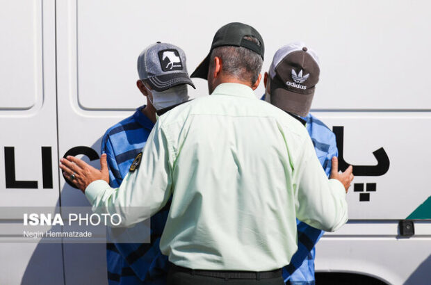 کشف «آشپزخانه» تولید مواد مخدر در ماهشهر / بازداشت ۳ عامل تیراندازی در آبادان کشف «آشپزخانه» تولید مواد مخدر در ماهشهر / بازداشت ۳ عامل تیراندازی در آبادان