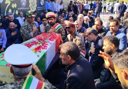 تشییع پیکر شهید گمنام همزمان با سالروز شهادت حضرت فاطمه زهرا (س) در شهرداری اهواز