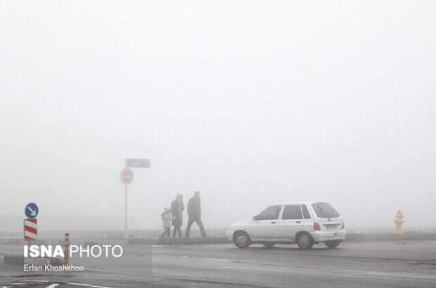 هشدار اورژانس درباره تردد خودروها در مه شدید خوزستان هشدار اورژانس درباره تردد خودروها در مه شدید خوزستان
