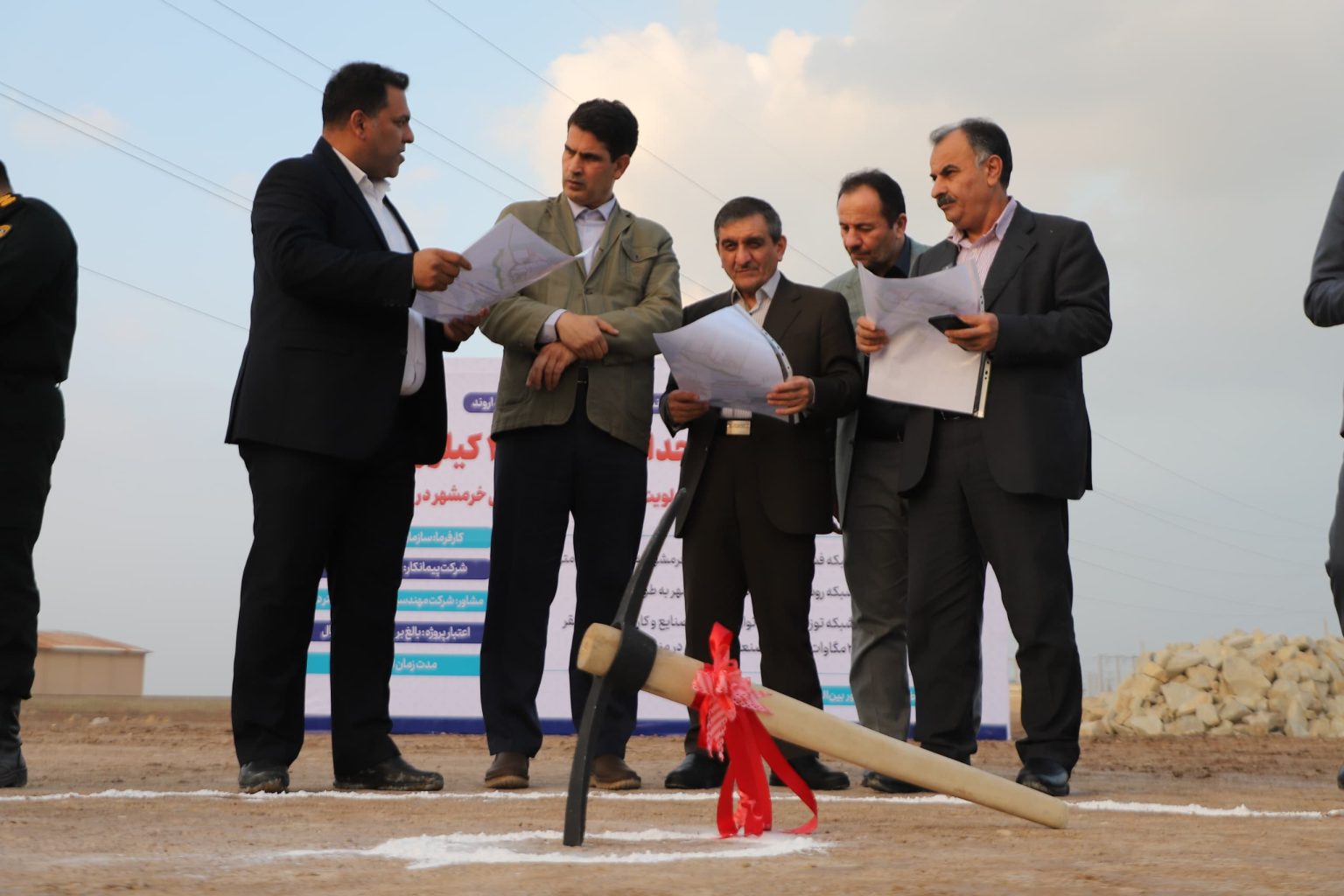 برگزاری آئین کلنگزنی پروژه ۳۵۷ میلیارد تومانی توسعه شبکه برق و روشنایی سایت صنعتی خرمشهر برگزاری آئین کلنگزنی پروژه ۳۵۷ میلیارد تومانی توسعه شبکه برق و روشنایی سایت صنعتی خرمشهر