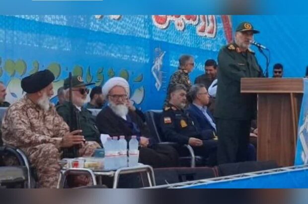 سردار شاهوار پور: تا آخرین قطره خون در دفاع از ایران ایستادهایم سردار شاهوار پور: تا آخرین قطره خون در دفاع از ایران ایستادهایم