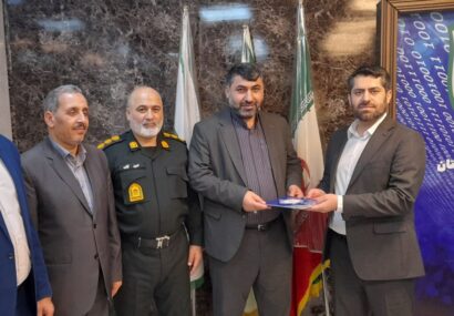 قدردانی مدیرکل زندان‌های خوزستان از رئیس پلیس فتا استان؛ بازگرداندن ۱۶۰ میلیارد ریال به مال‌باختگان در ۶ ماه نخست سال
