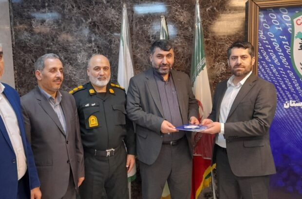 قدردانی مدیرکل زندان‌های خوزستان از رئیس پلیس فتا استان؛ بازگرداندن ۱۶۰ میلیارد ریال به مال‌باختگان در ۶ ماه نخست سال